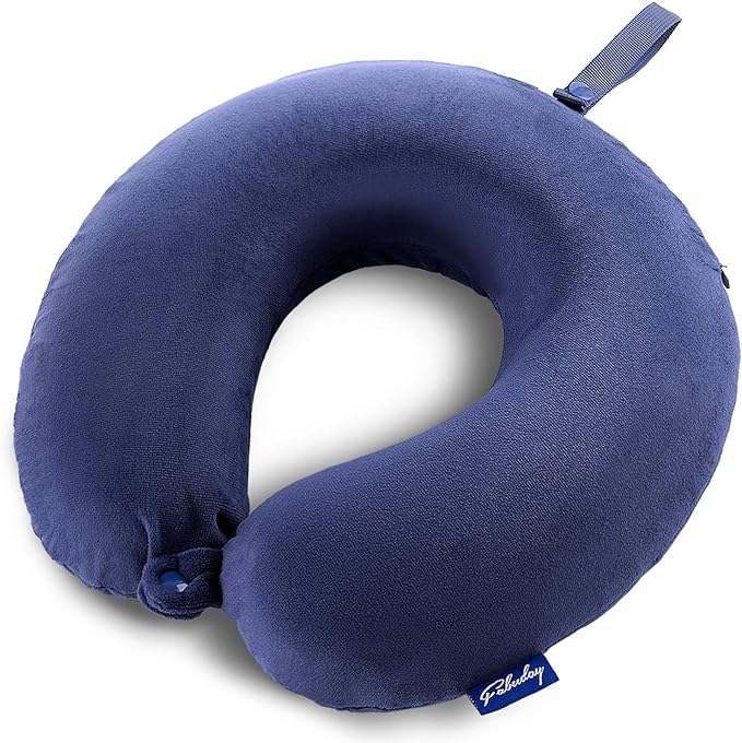 U-shaped travel pillow