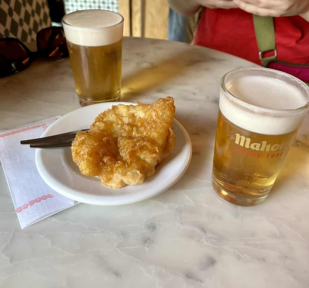 Fried cod and two small beers at Casa Revuelta in Madrid